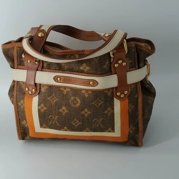 louis vuitton shoulder bag - Picture 2 of 4